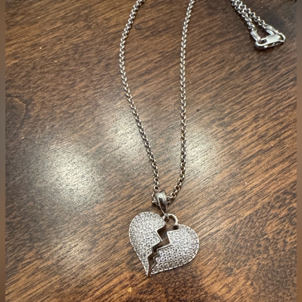 Sterling silver 925 NWT broken heart  pendant w/cubic zirconia on ss link chain - Picture 3 of 9